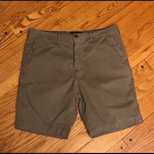 AMERICAN EAGLE PLAIN FRONT CHINO SHORTS 36 CLASSIC